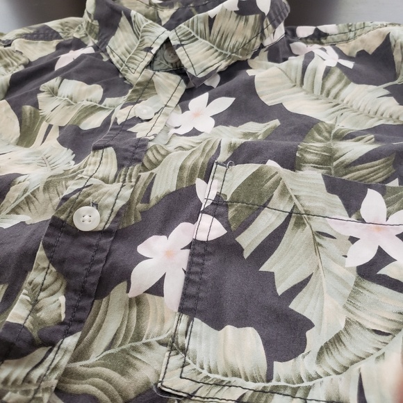 Pacsun short sleeve button down - Picture 3 of 4